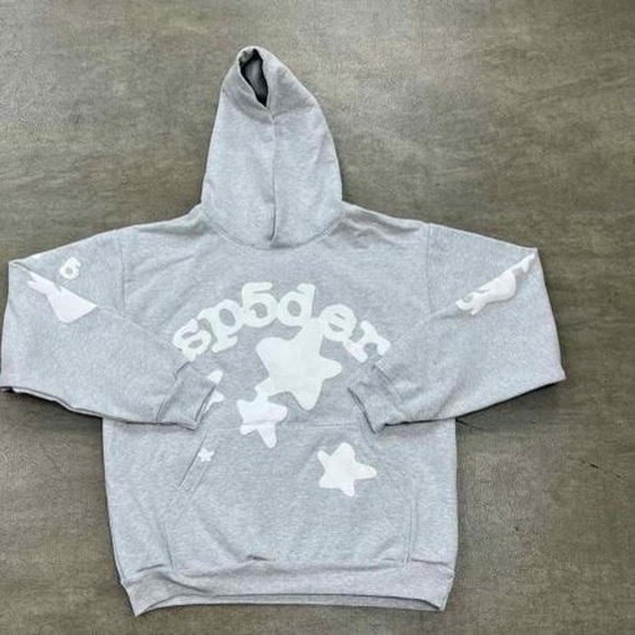 Sp5der hoodie lmk who trying buy